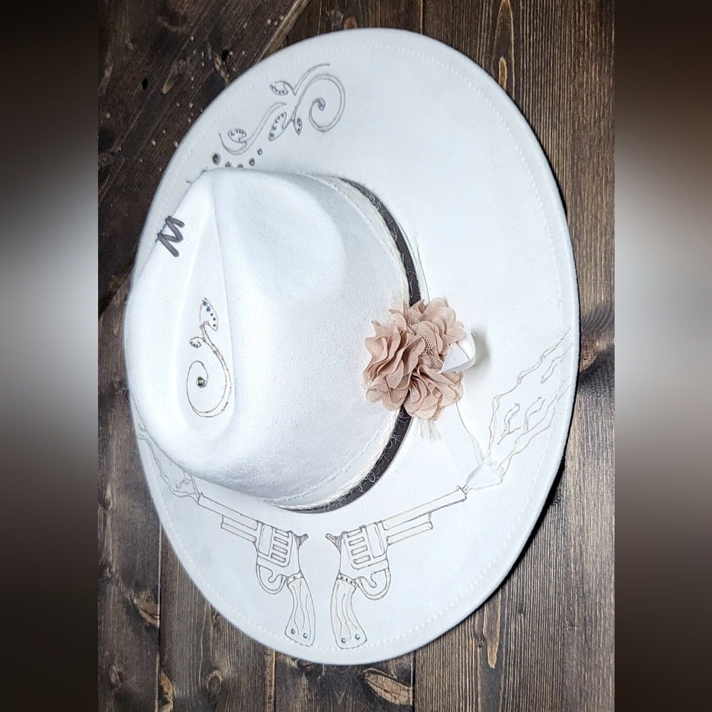 NWT Ivory burned fedora cowboy hat with studs - Picture 7 of 8